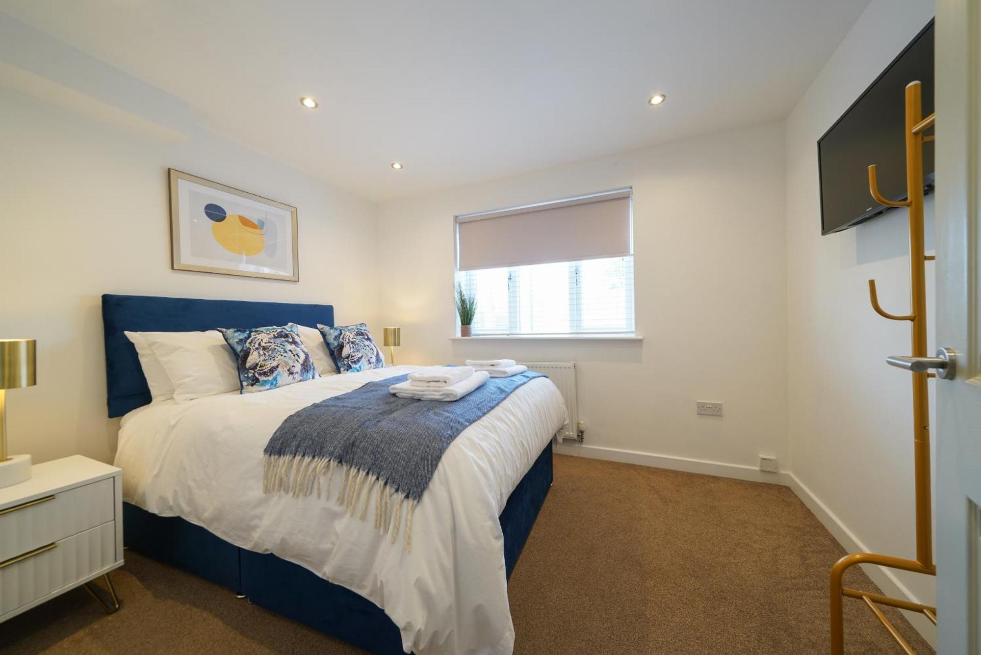 Castle Townhouse Kenilworth - Private Parking - 24 Hr Gym Access - Town Centre Leilighet Rom bilde